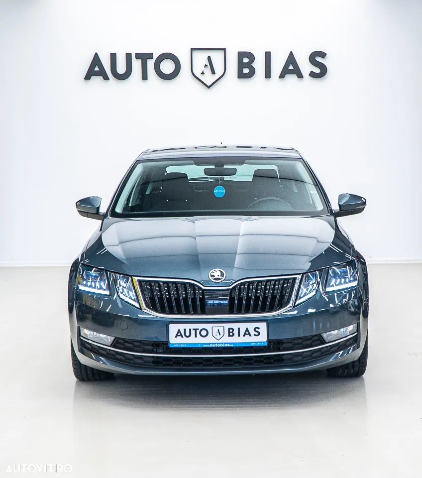 Skoda Octavia 2.0 TDI DSG Style - 22