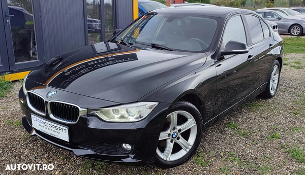 BMW Seria 3 318d Aut. Luxury Line