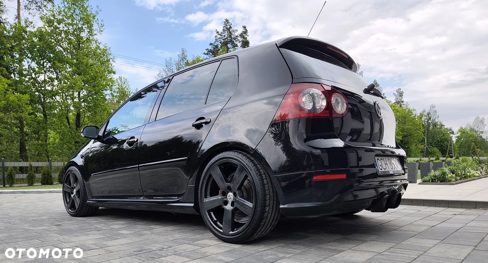 Volkswagen Golf - 1