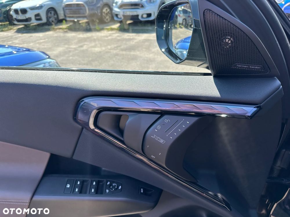 BMW X3 xDrive20d mHEV - 12