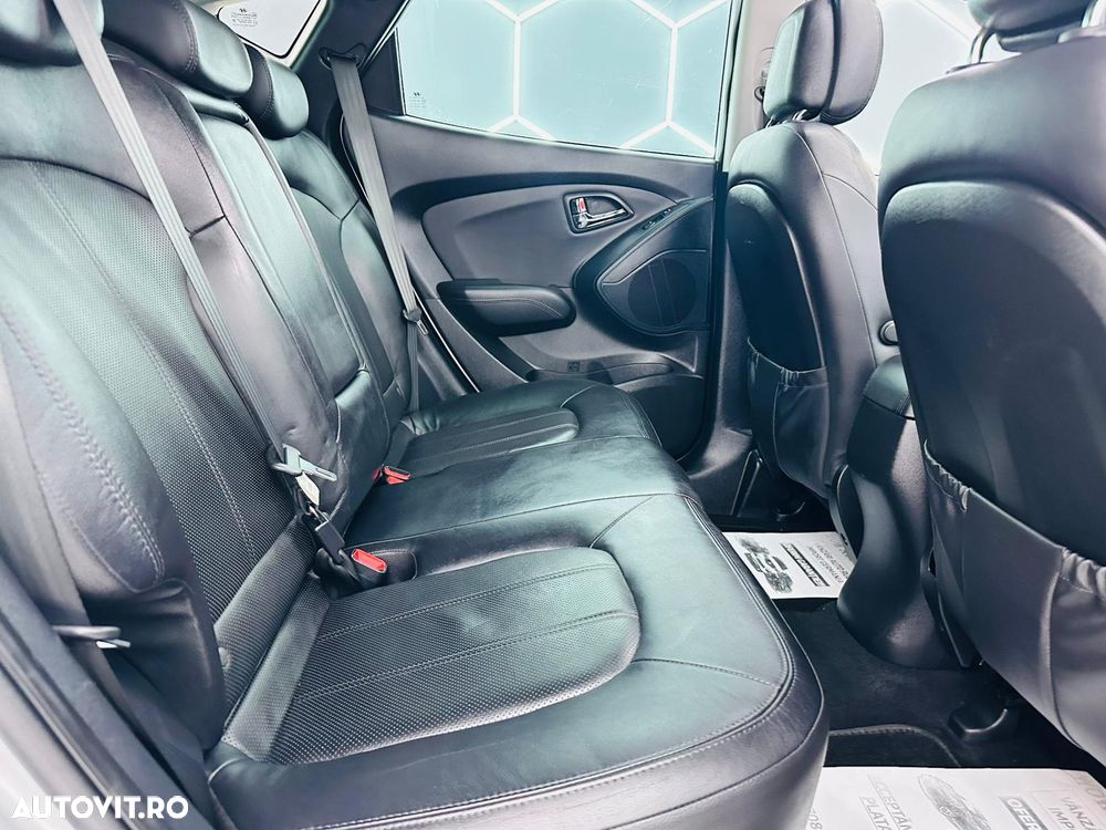 Hyundai ix35 1.7 CRDI 2WD blue Finale Silver - 7