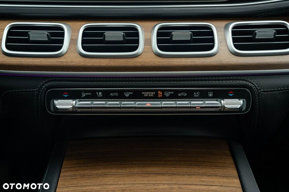 Mercedes-Benz GLE - 21