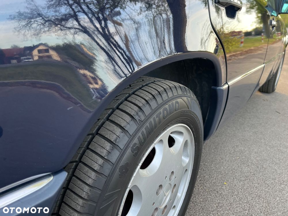 Mercedes-Benz Klasa E - 19