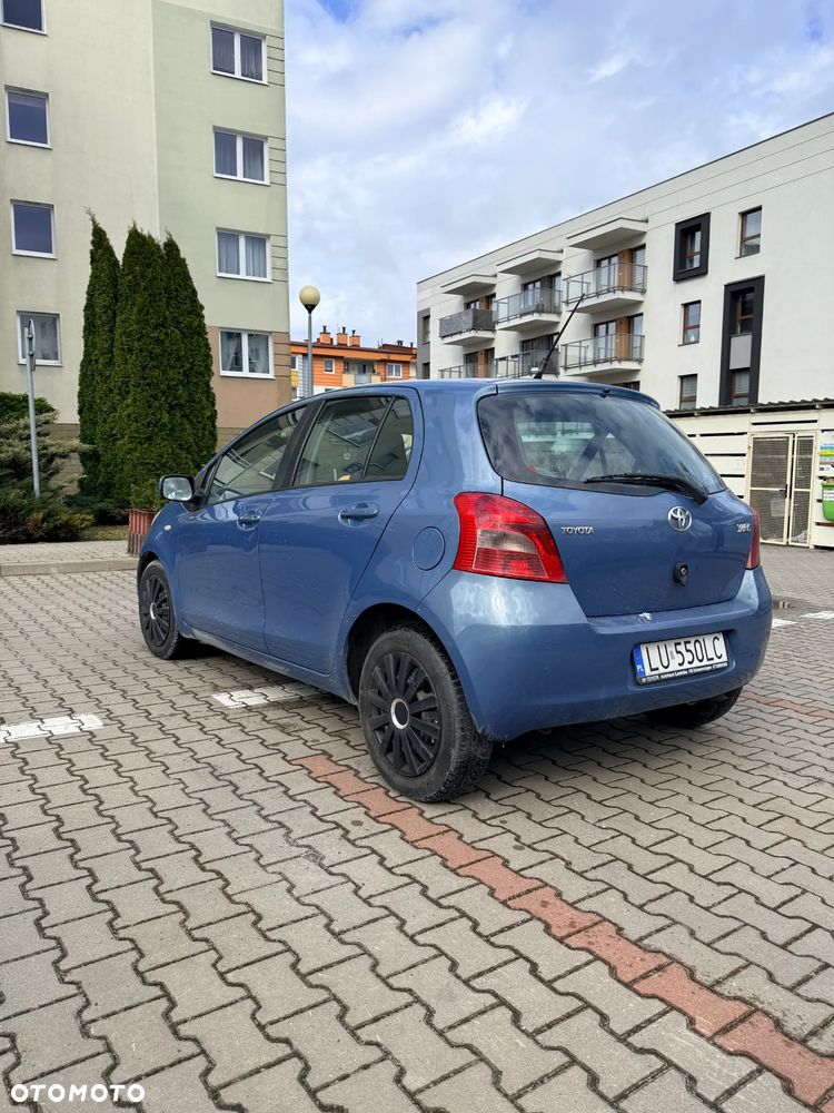 Toyota Yaris 1.3 Luna A/C - 5