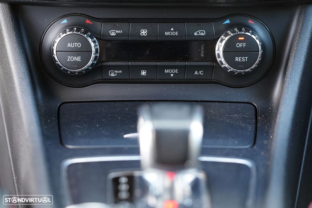 Mercedes-Benz A 45 AMG 4Matic Speedshift 7G-DCT - 9