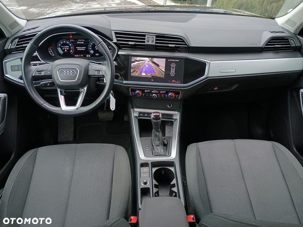 Audi Q3 Sportback - 13