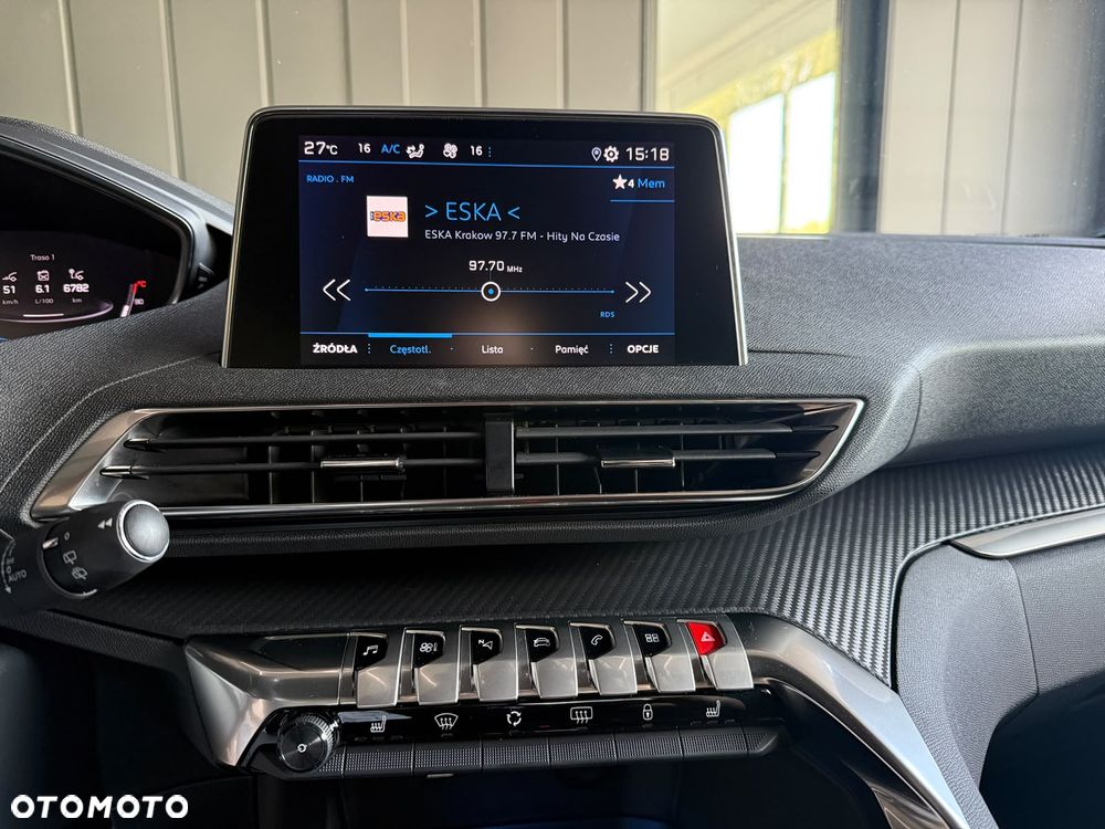 Peugeot 3008 1.5 BlueHDi Allure S&S EAT8 - 18