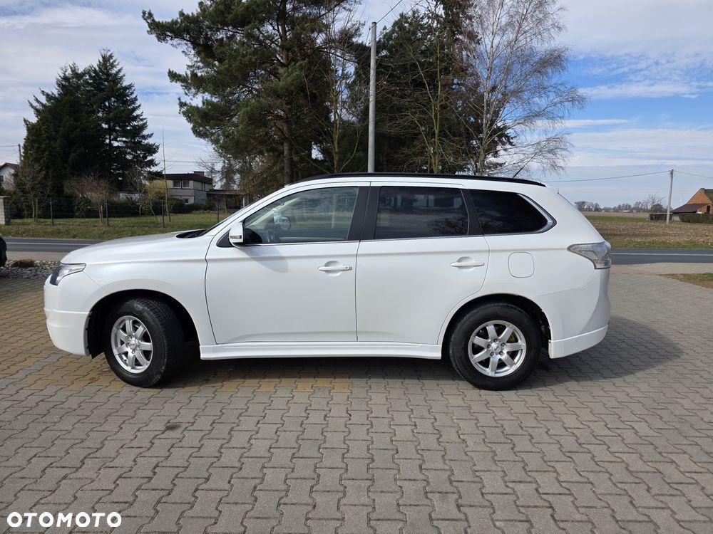 Mitsubishi Outlander 2.2 DI-D 4WD Invite - 11