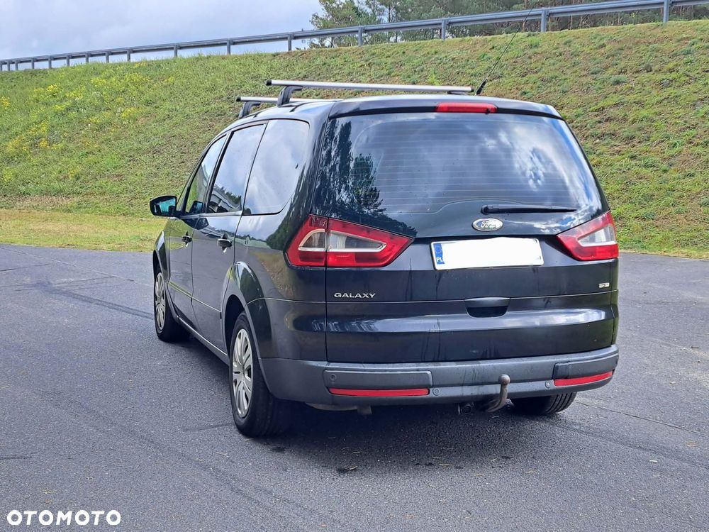 Ford Galaxy - 2
