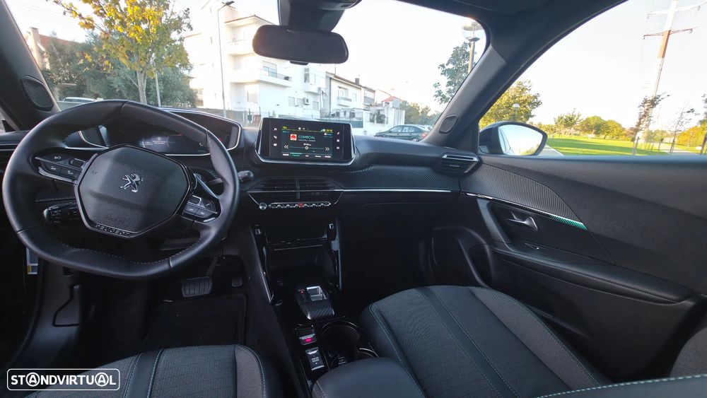 Peugeot e-2008 Allure Pack - 9