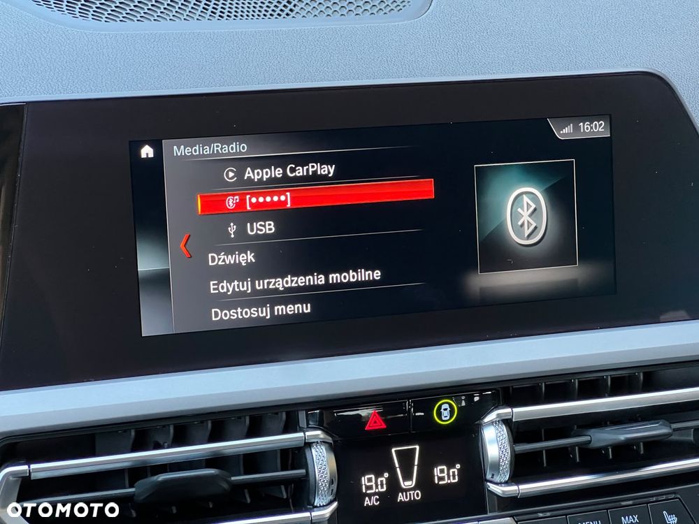 BMW Seria 3 320d xDrive - 27