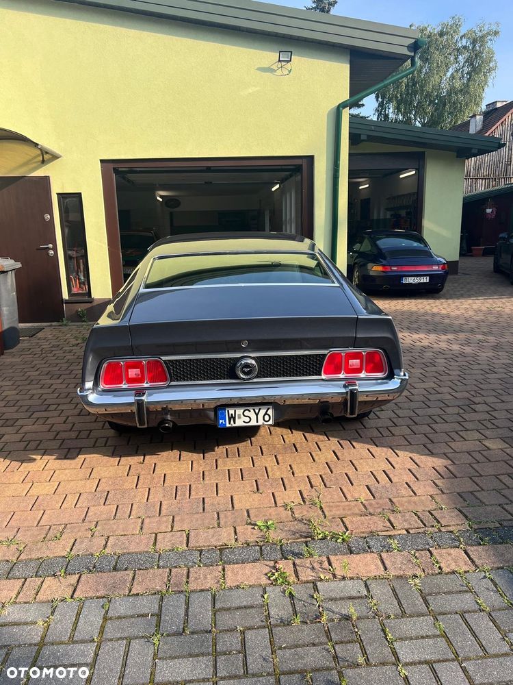 Ford Mustang - 2