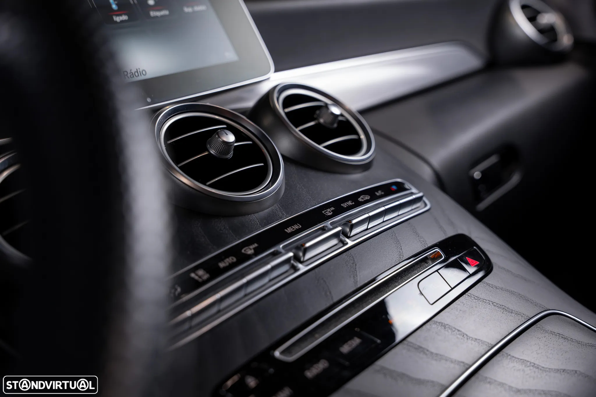 Mercedes-Benz C 220 d Cabrio 4Matic 9G-TRONIC AMG Line - 23