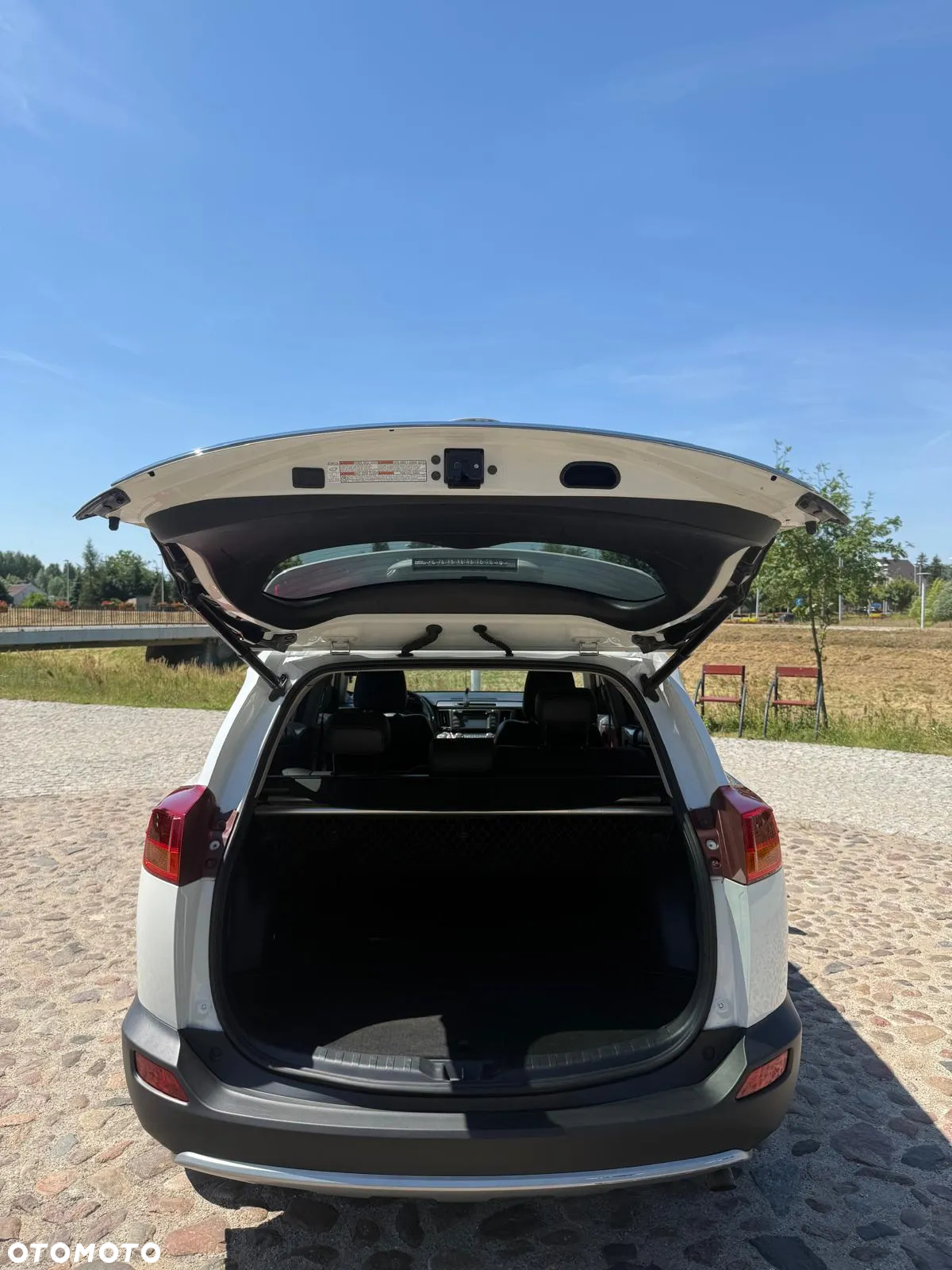 Toyota RAV4 - 18