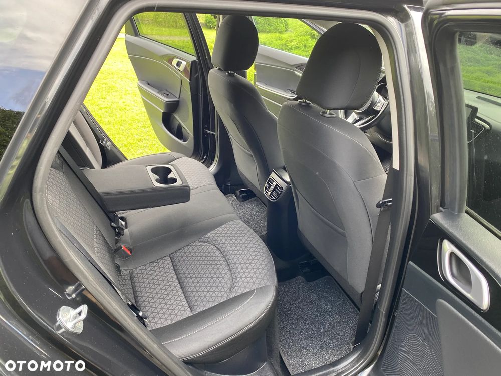 Kia Ceed 1.6 GDI DCT OPF Inspiration - 27