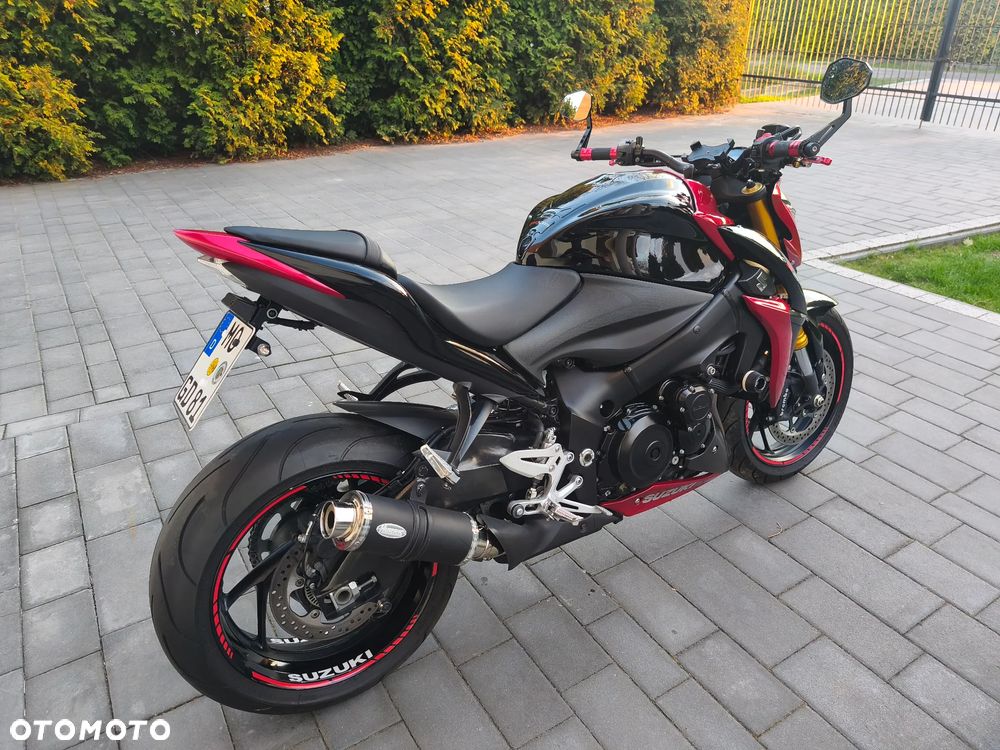 Suzuki GSX 1000 - 3
