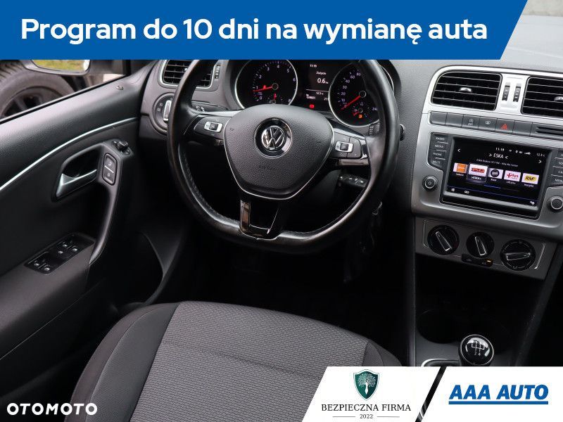 Volkswagen Polo - 9