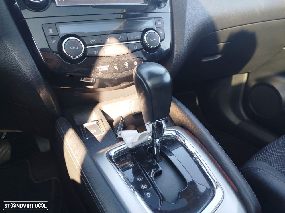 Nissan Qashqai 1.6 dCi Tekna+ Xtronic - 15