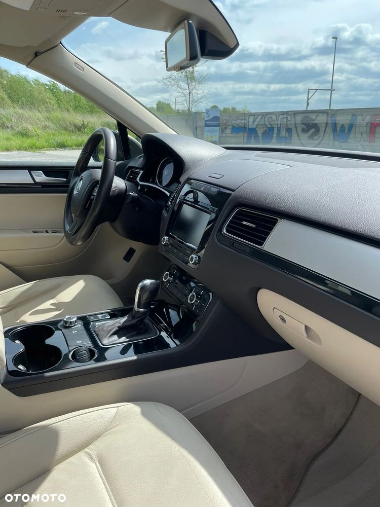 Volkswagen Touareg 3.0 V6 TDI 4XMot BMT - 13
