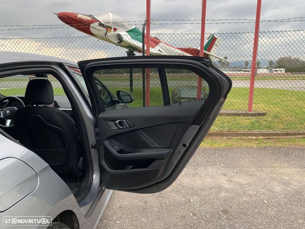 BMW 116 d Pack Desportivo M Auto - 40