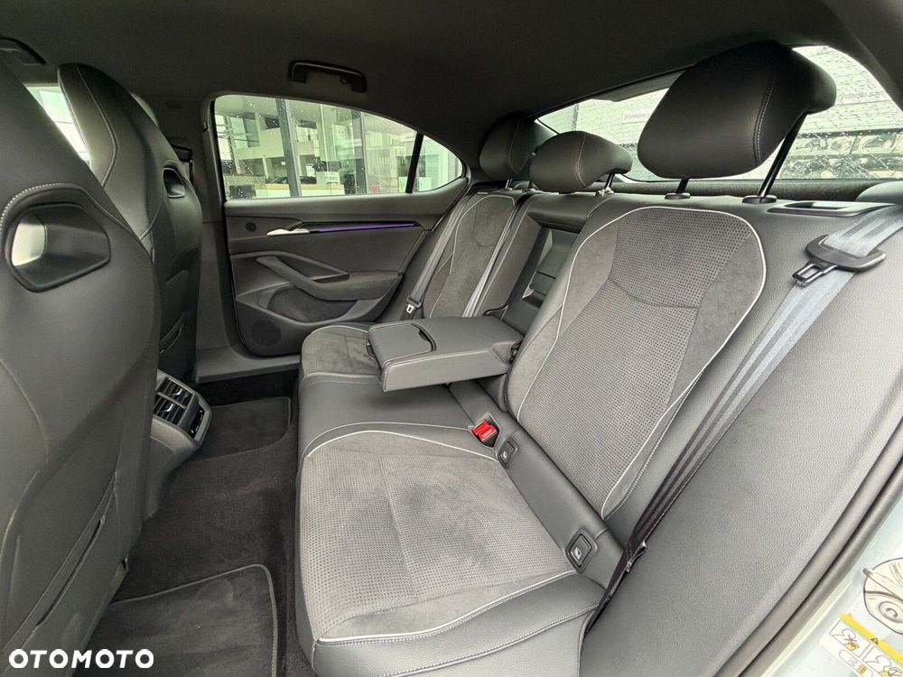 Skoda Superb 2.0 TSI Sportline DSG - 17
