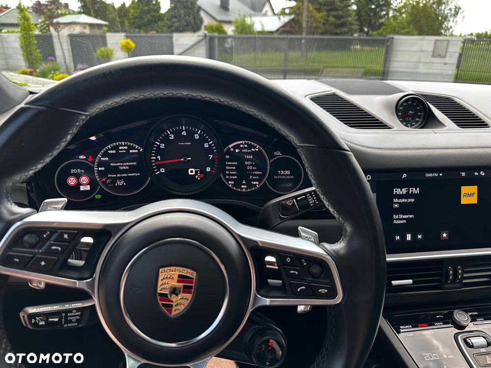 Porsche Cayenne Standard - 22