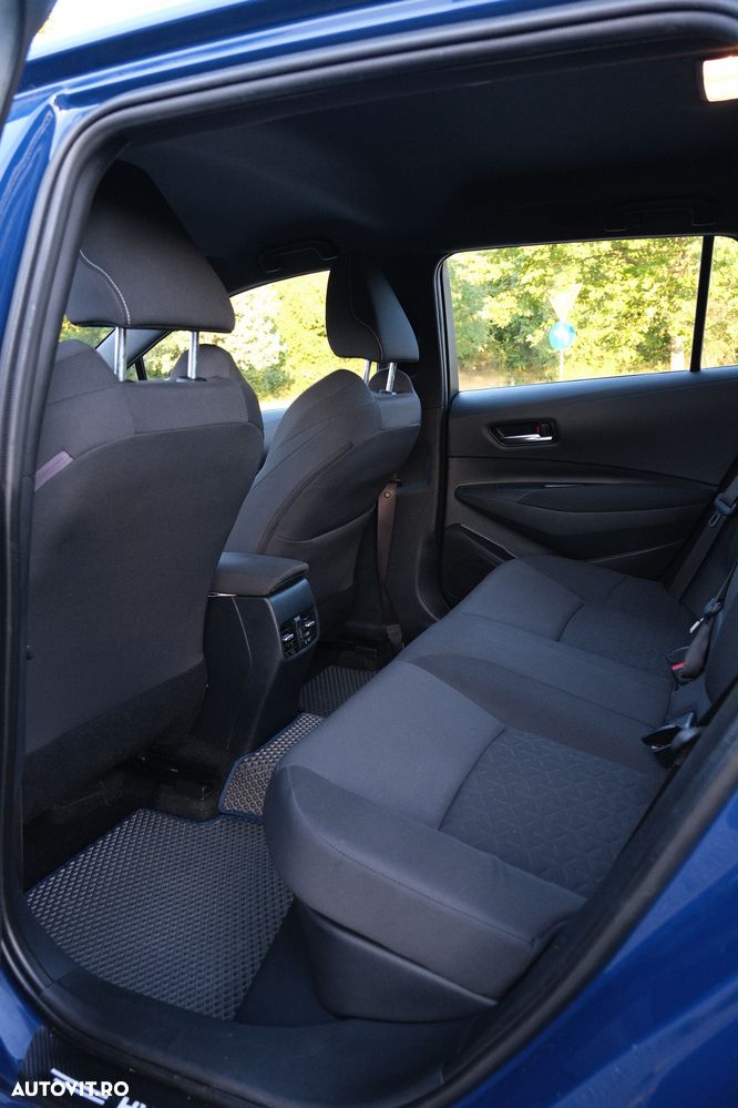 Toyota Corolla 1.8 HSD Business - 5