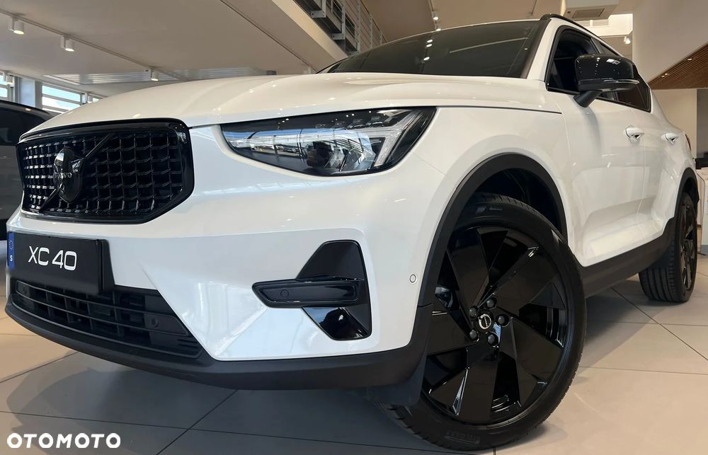 Volvo XC 40 B4 B AWD DKG Ultimate Dark - 1