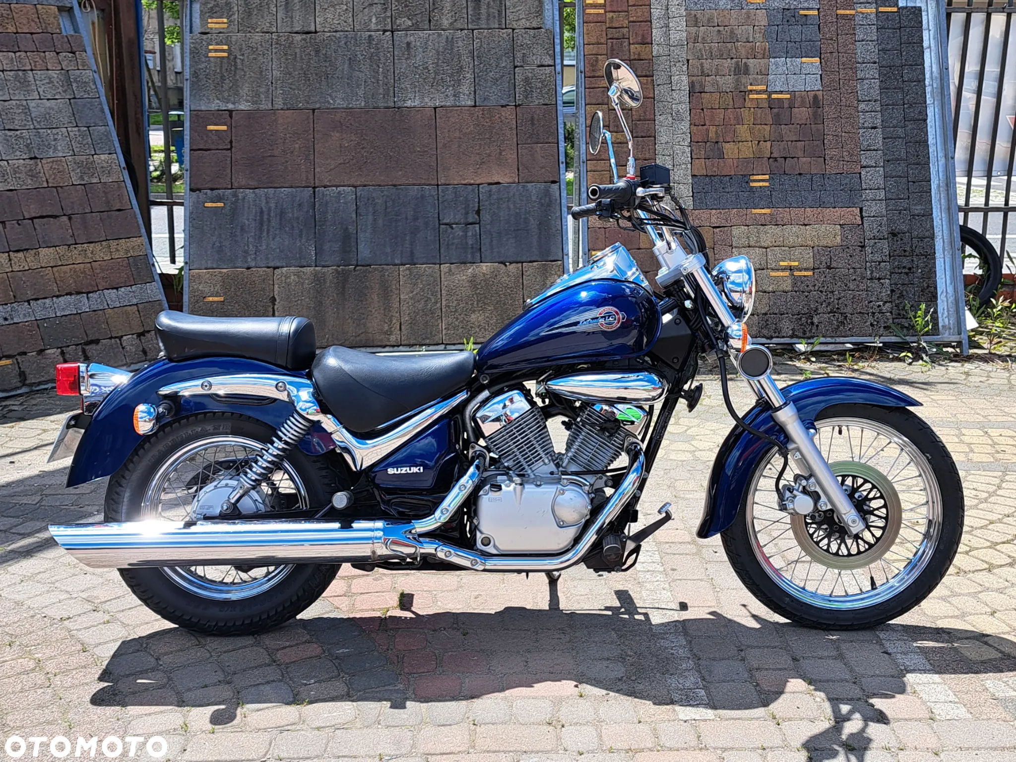 Suzuki Intruder - 9