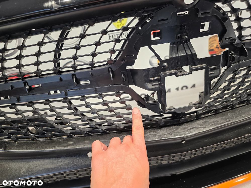 MERCEDES CLA W118 AMG 19- ZDERZAK PRZEDNI PRZÓD NA 6xPDC + ATRAPA + KRATKI + ŚLIZGI + WZMOCNIENIE + INSTALACJA ELEKTRYCZNA + BOCZNE ŚLIZGI WEWNĘTRZNE NR A118853901 + A1778859100 + A1185409413 NR AUKCJI NZ2244 - 3