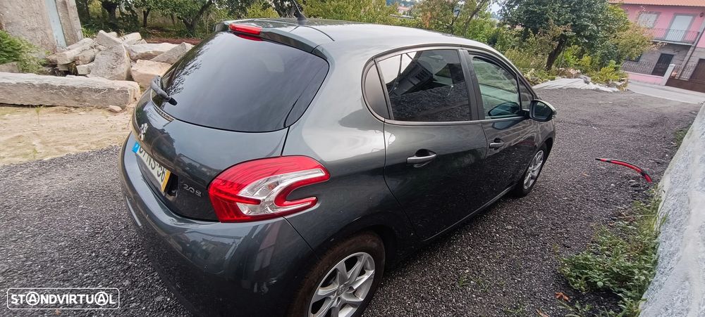 Peugeot 208 1.2 VTi Access - 2