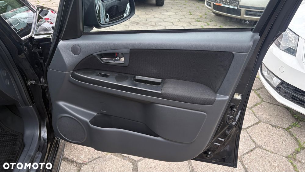 Suzuki SX4 1.6 Comfort - 13