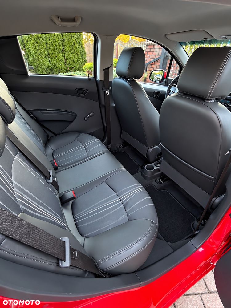Chevrolet Spark 1.0 LS+ Design - 19