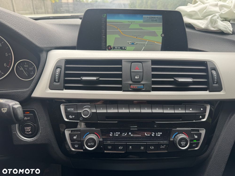 BMW Seria 3 318d Sport Line - 15