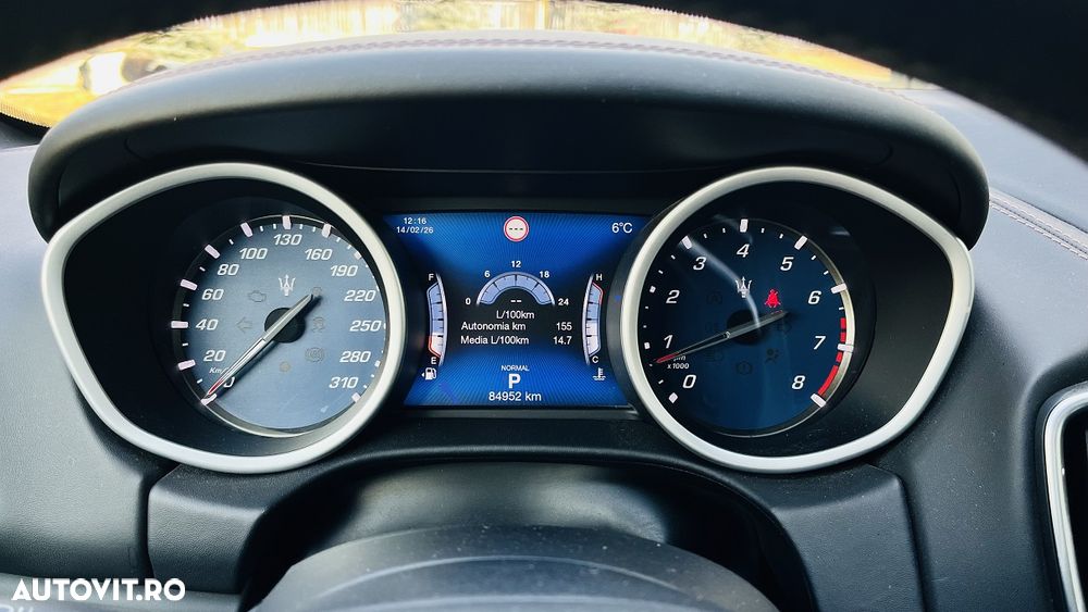 Maserati Ghibli GranSport - 15