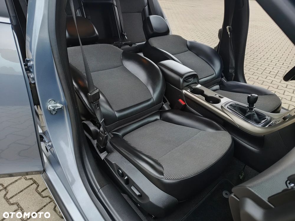Chevrolet Malibu 2.0 MT LT+ - 23