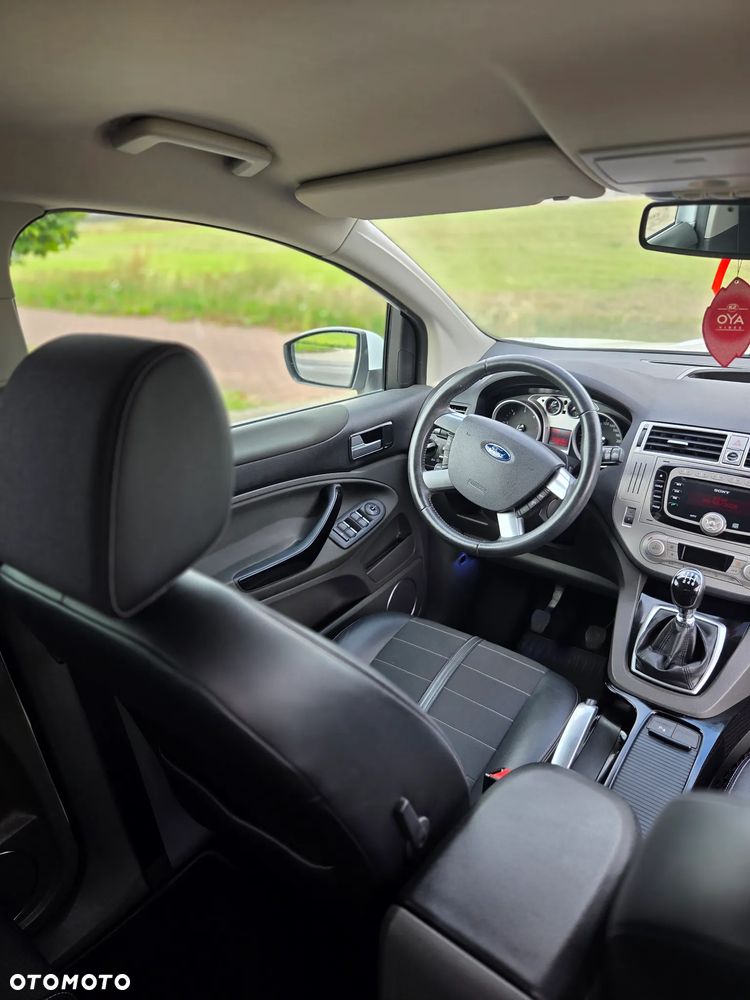 Ford Kuga - 3