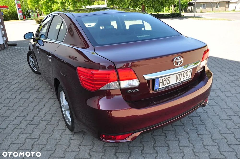 Toyota Avensis 1.6 Active - 27