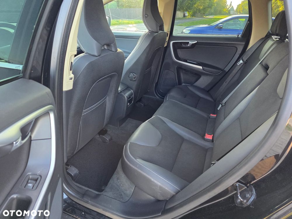 Volvo XC 60 D3 Kinetic - 14