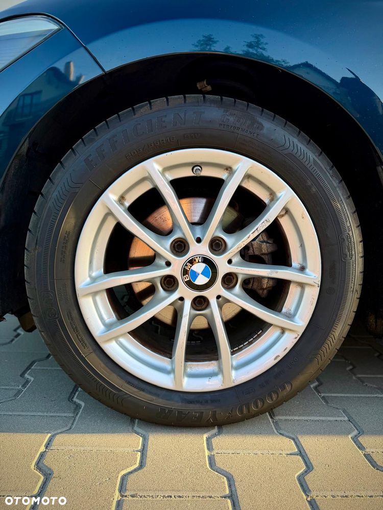BMW Seria 1 114d - 32