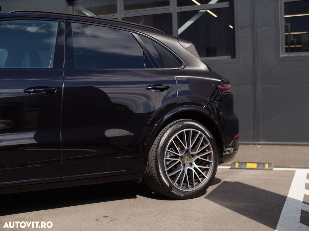 Porsche Cayenne - 37
