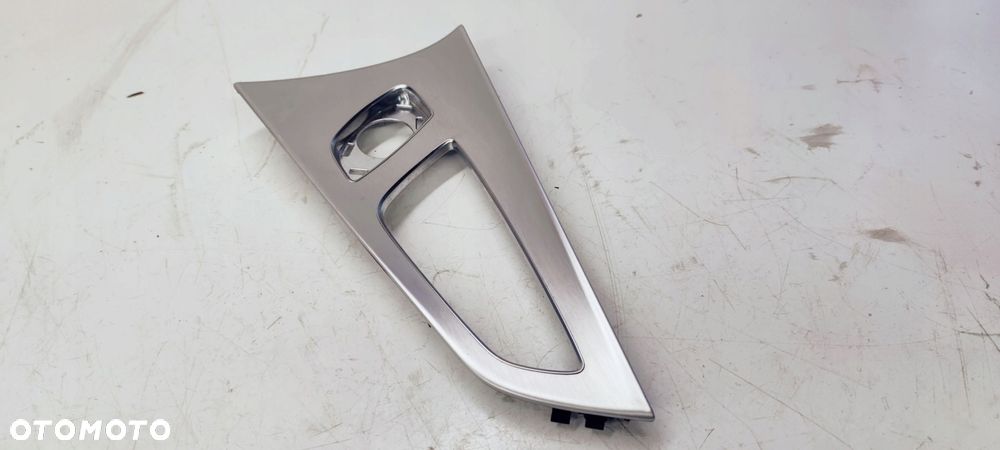 LISTWA DEKOR DRZWI AUDI A7 PRAWY TYŁ 4G8867420 *2* - 4