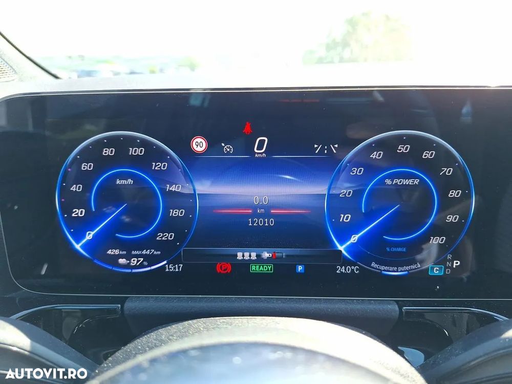 Mercedes-Benz EQA 300 4MATIC - 19