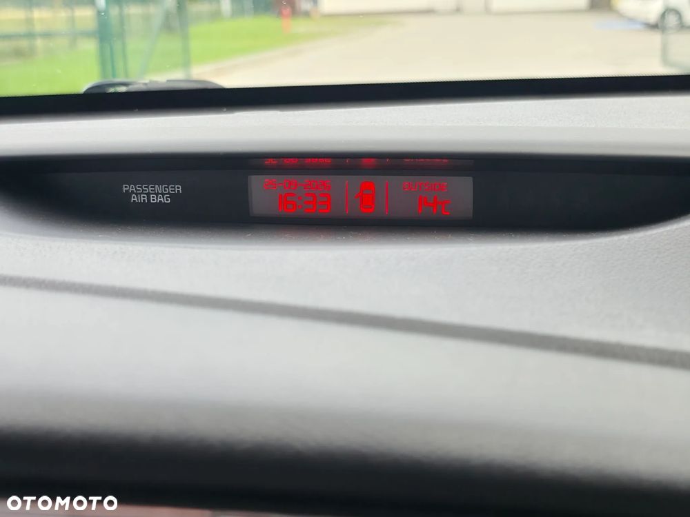 Kia Ceed 1.6 GDI ISG Platinum Edition - 26