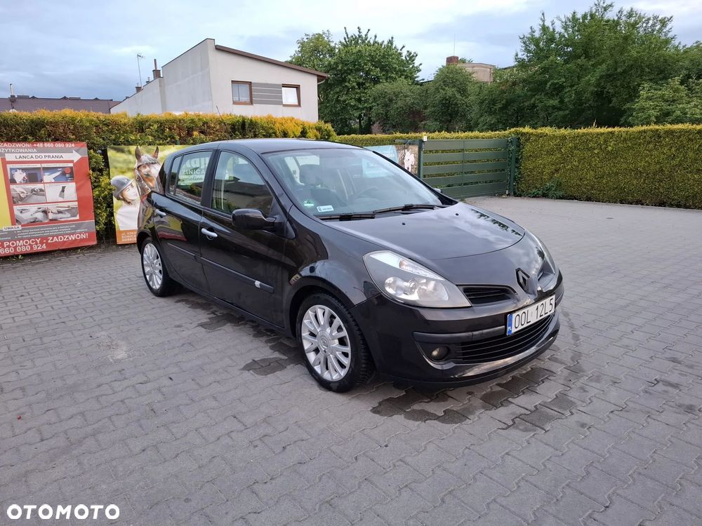Renault Clio 1.2 16V 75 Dynamique - 3