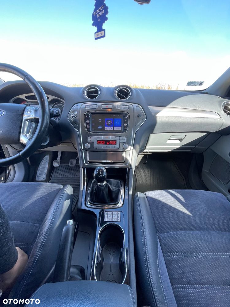 Ford Mondeo 2.0 TDCi Titanium - 18