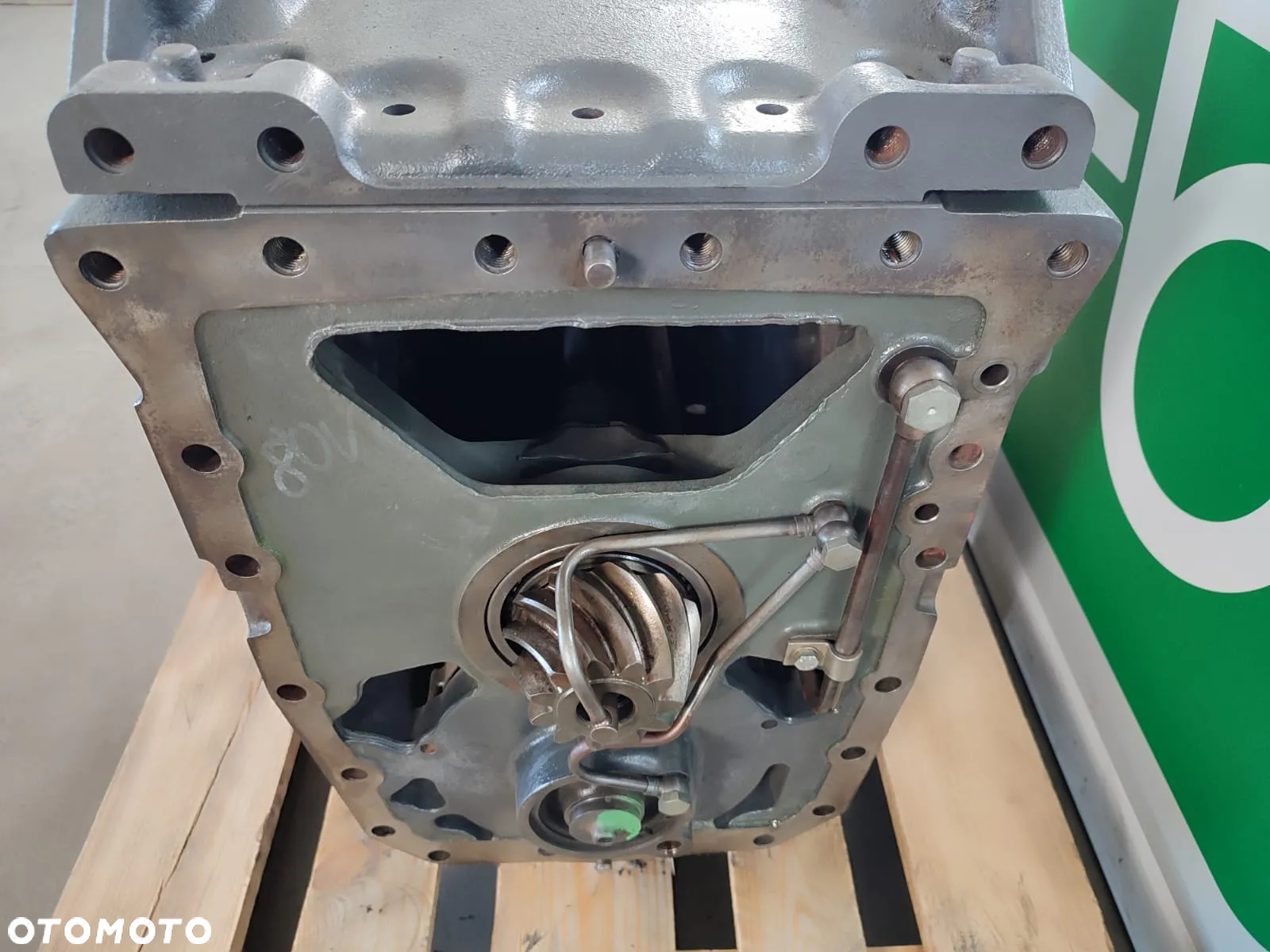 Obudowa skrzyni biegów M718100051020 MASSEY FERGUSON 6480 - 11
