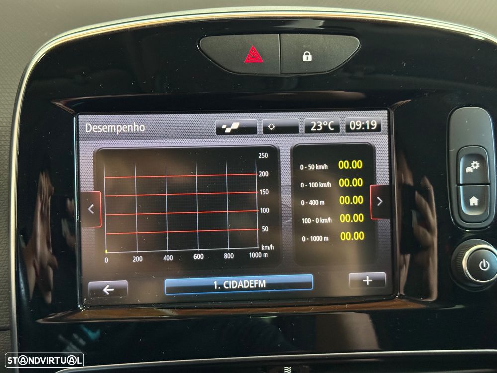 Renault Clio TCe 220 EDC R.S. Trophy - 30