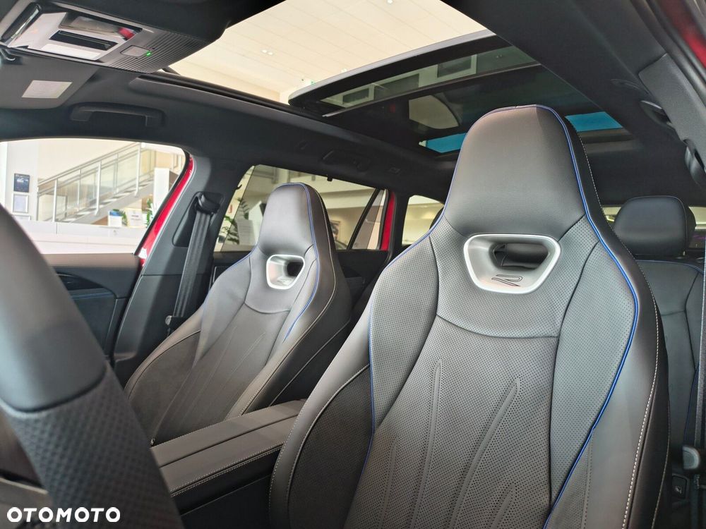 Volkswagen Passat - 22