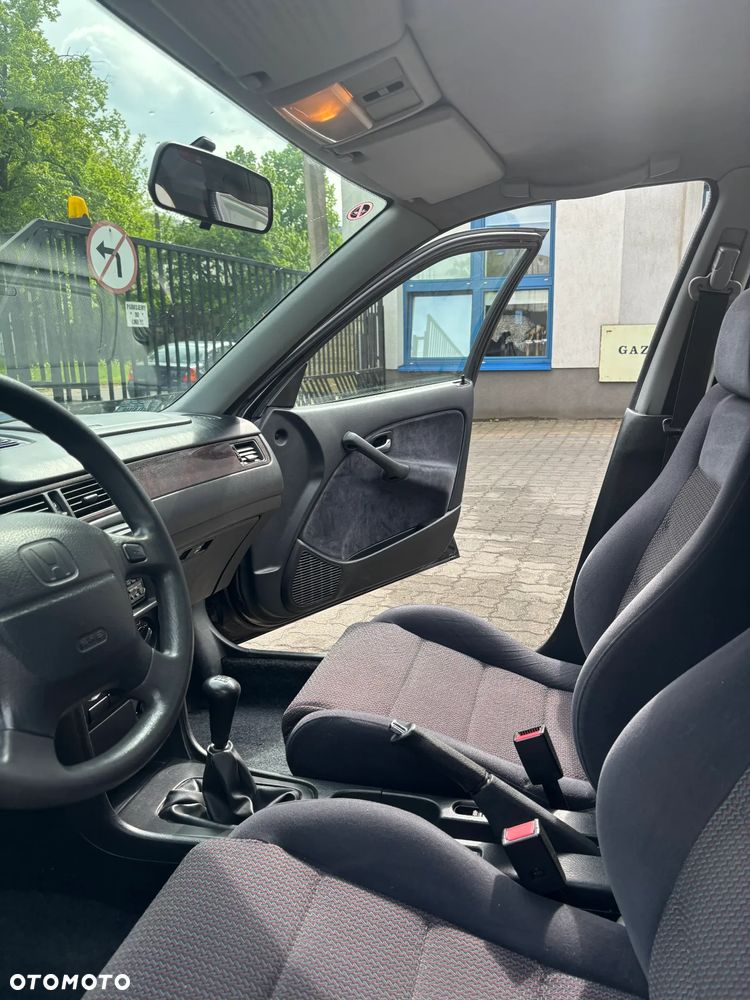 Honda Civic 1.4i S - 14